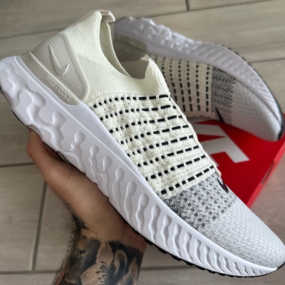Nike Other - NIKE REACT PHANTOM RUN 2 WHITE CREAM
